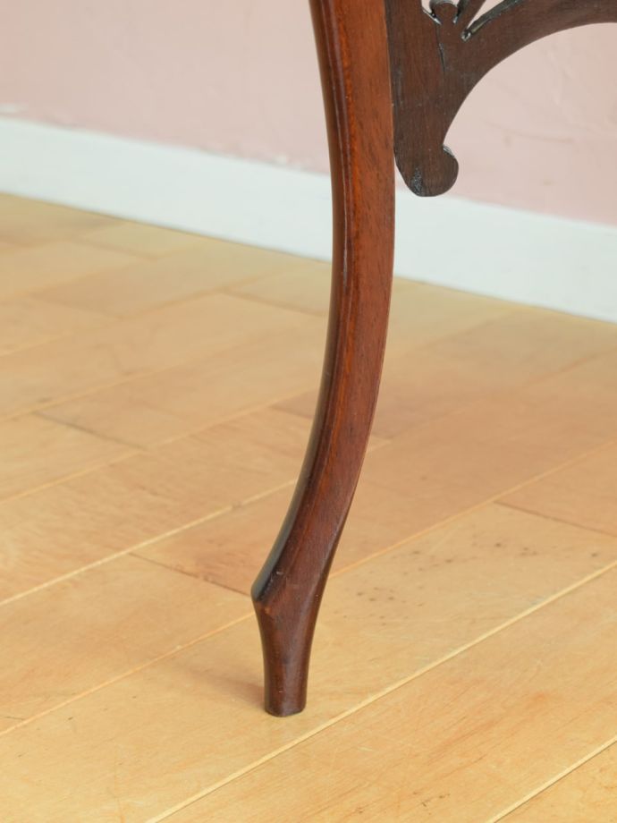 アンティーク家具の脚