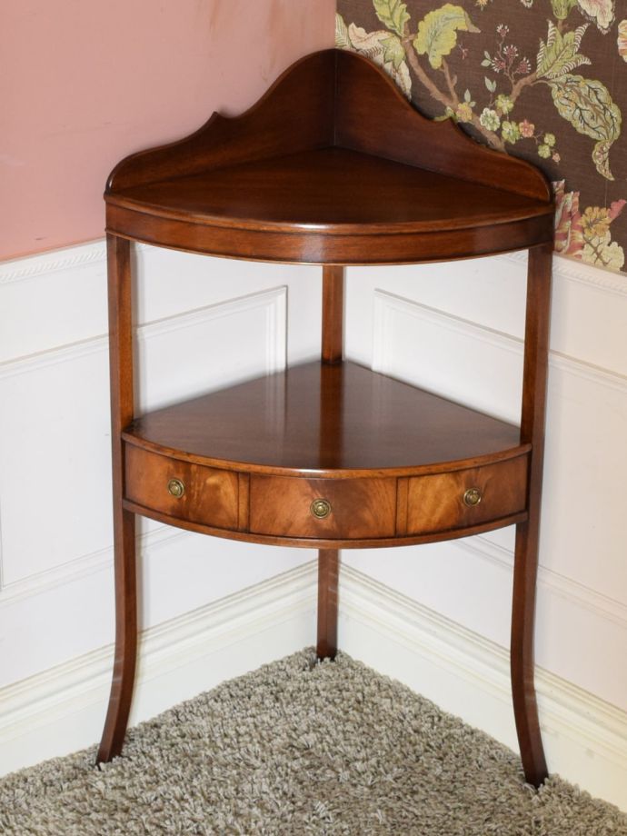 オープンシェルフの棚