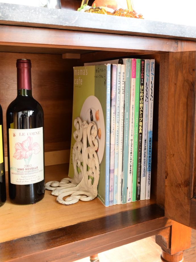 収納たっぷりのウォッシュスタンド