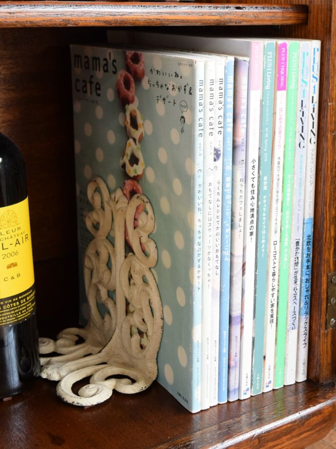 収納たっぷりのキャビネット