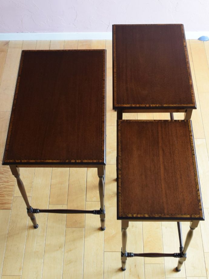 アンティークのテーブルの天板