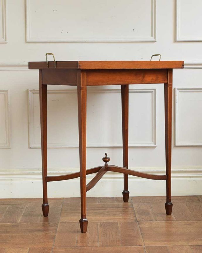 オケージョナルテーブルの側面