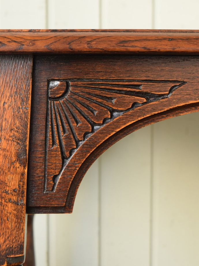 サイドテーブルの装飾