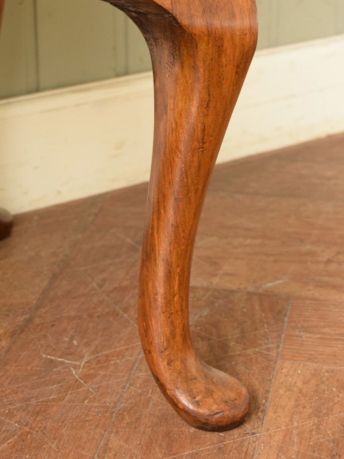 アンティーク家具の脚