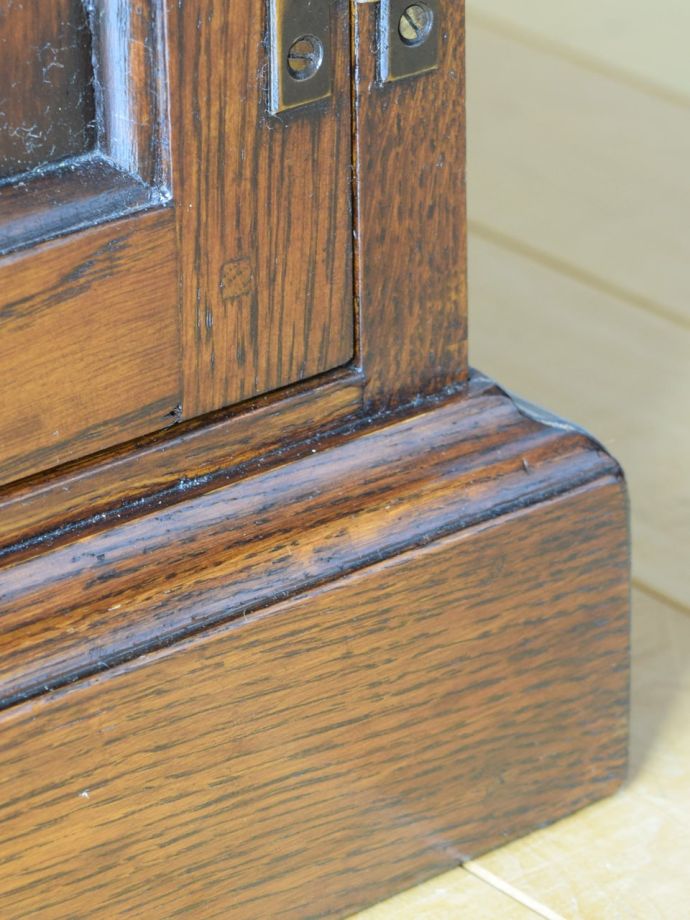 アンティーク家具の脚