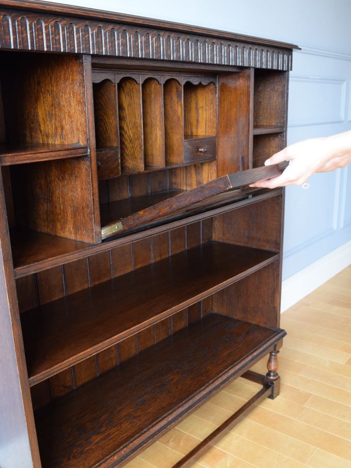 ビューローの扉を倒すと