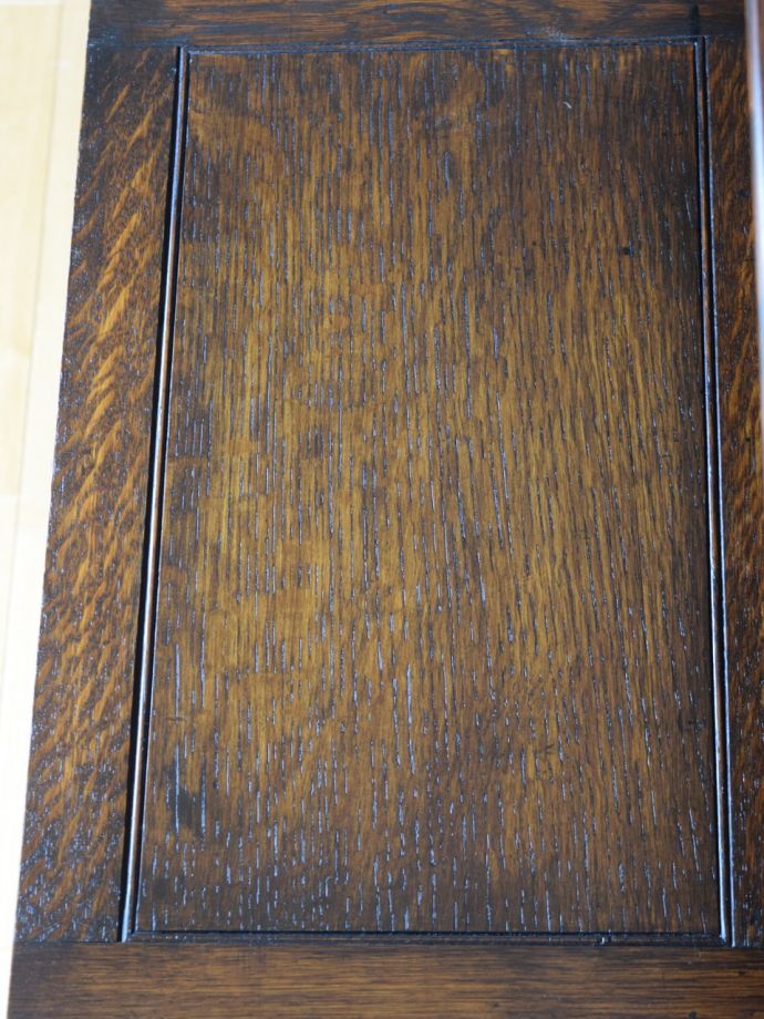 アンティークビューローのデスク