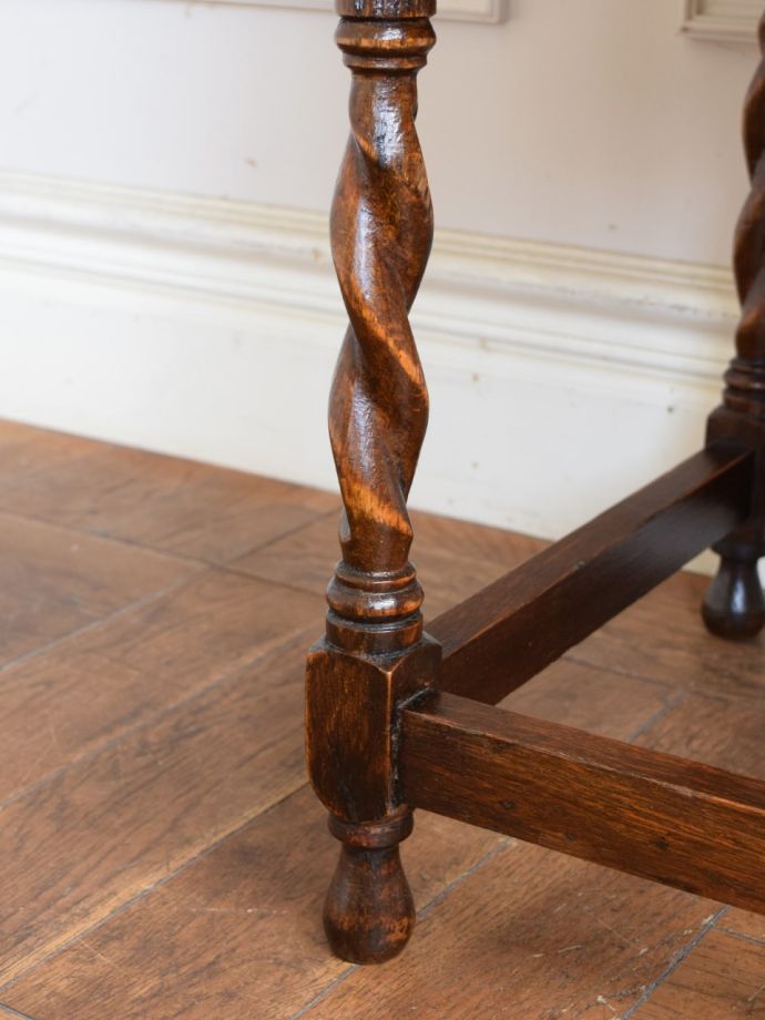 アンティーク家具の脚