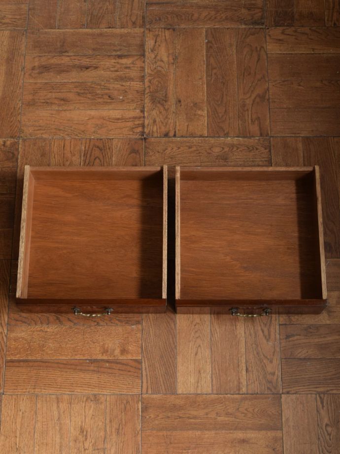 コンソールテーブルの引き出しの中