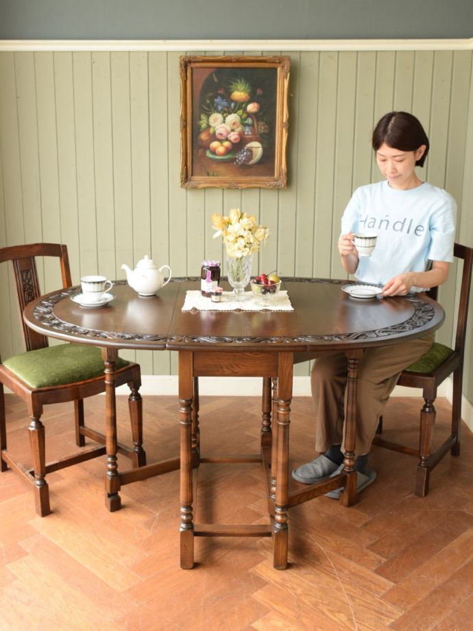 アンティークのゲートレッグテーブル