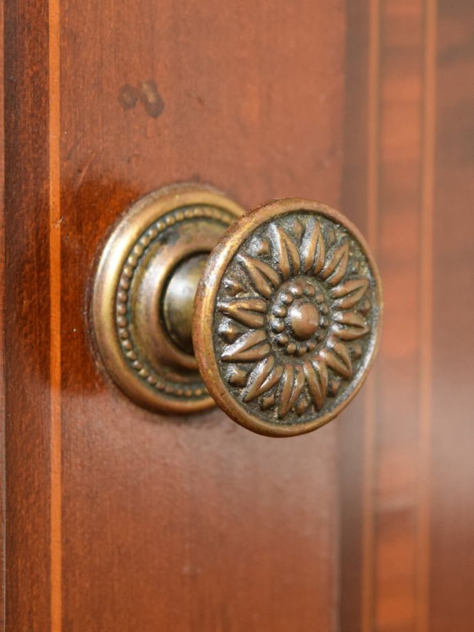 アンティーク家具の取っ手