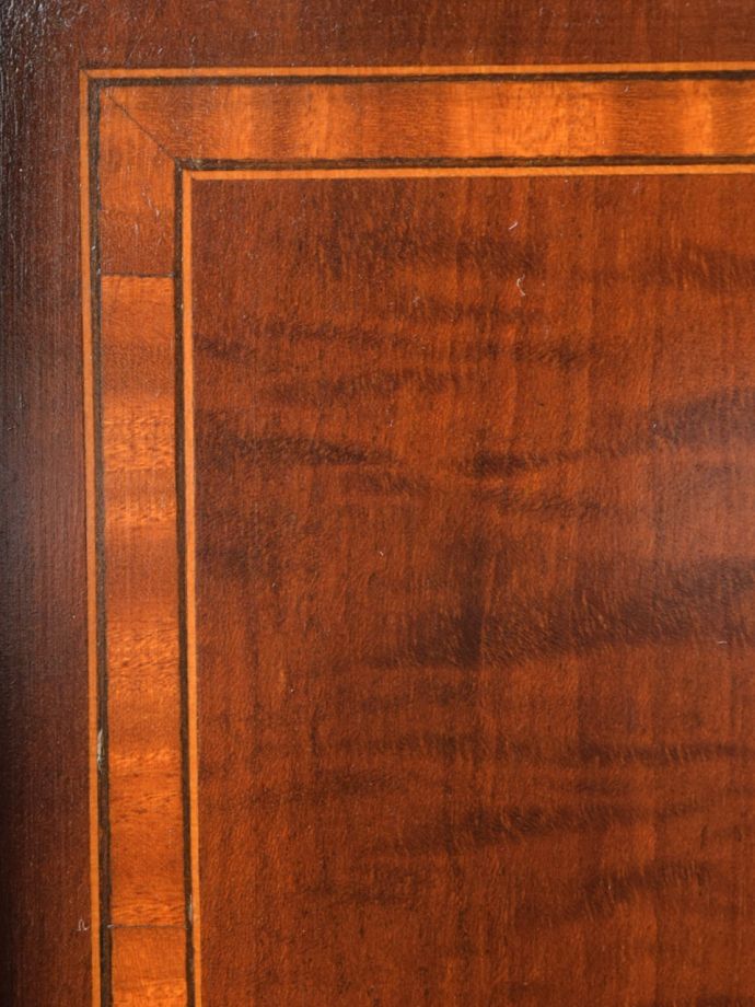 アンティーク家具の装飾