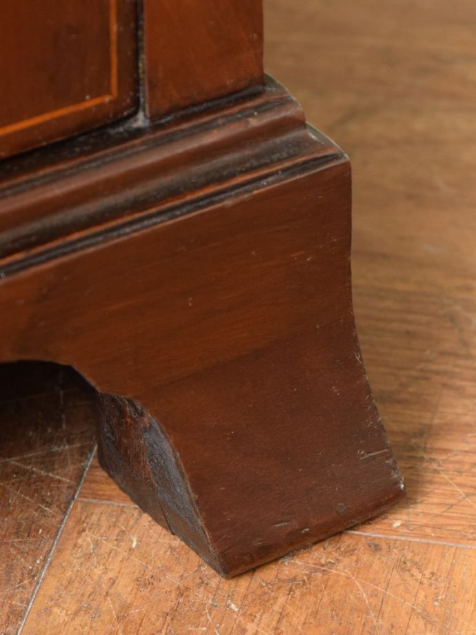 アンティーク家具の脚
