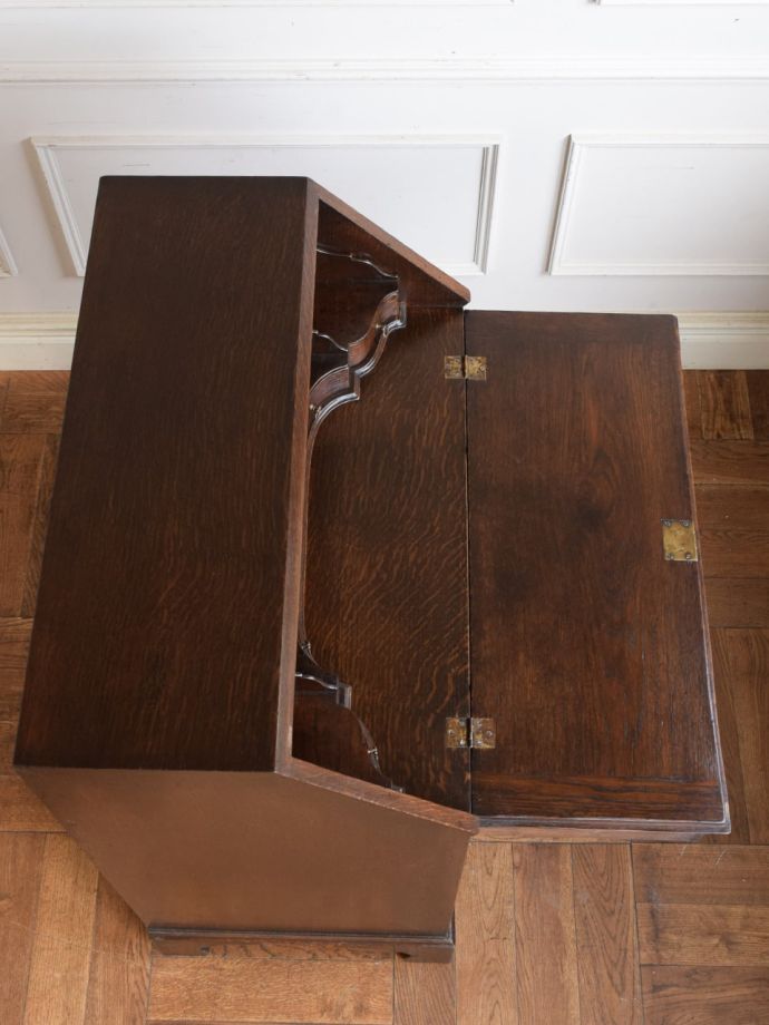 アンティークの書斎デスクの天板