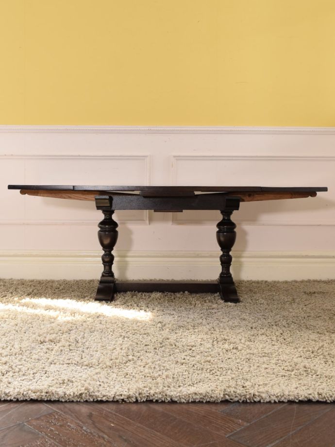 便利なドローリーフテーブル