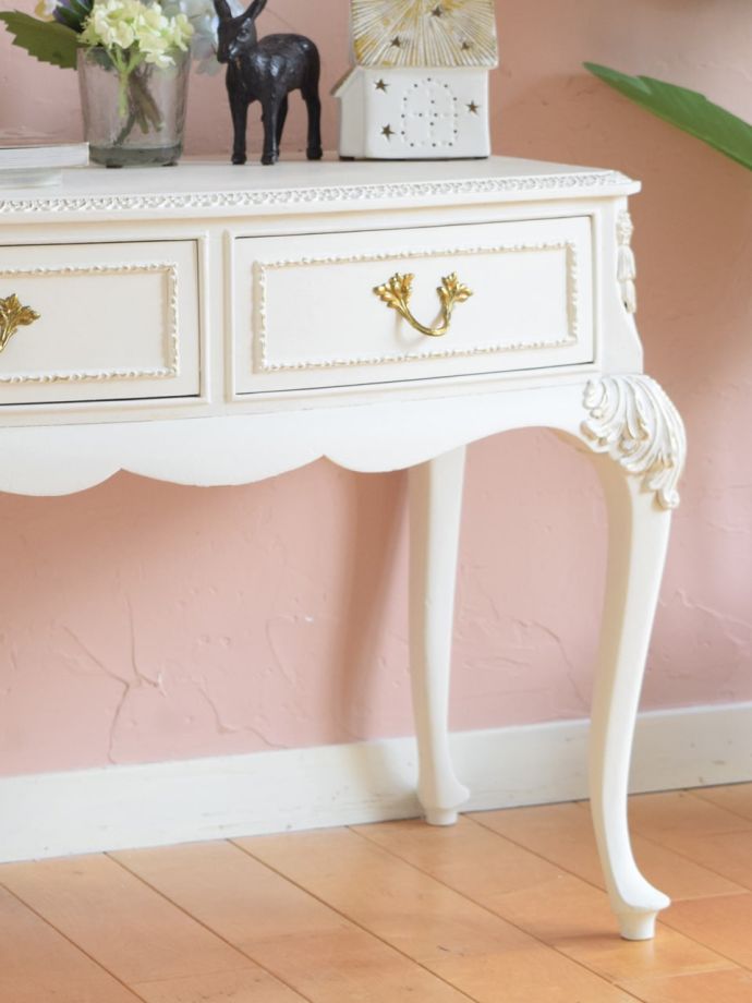 フランスの家具らしい装飾