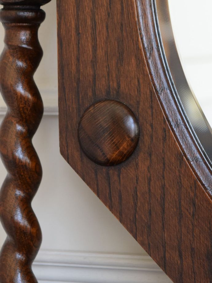 ドレッサーの装飾