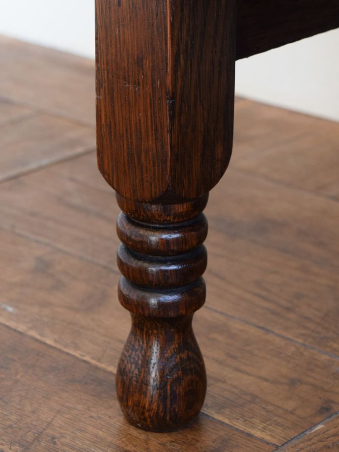 アンティーク家具の脚