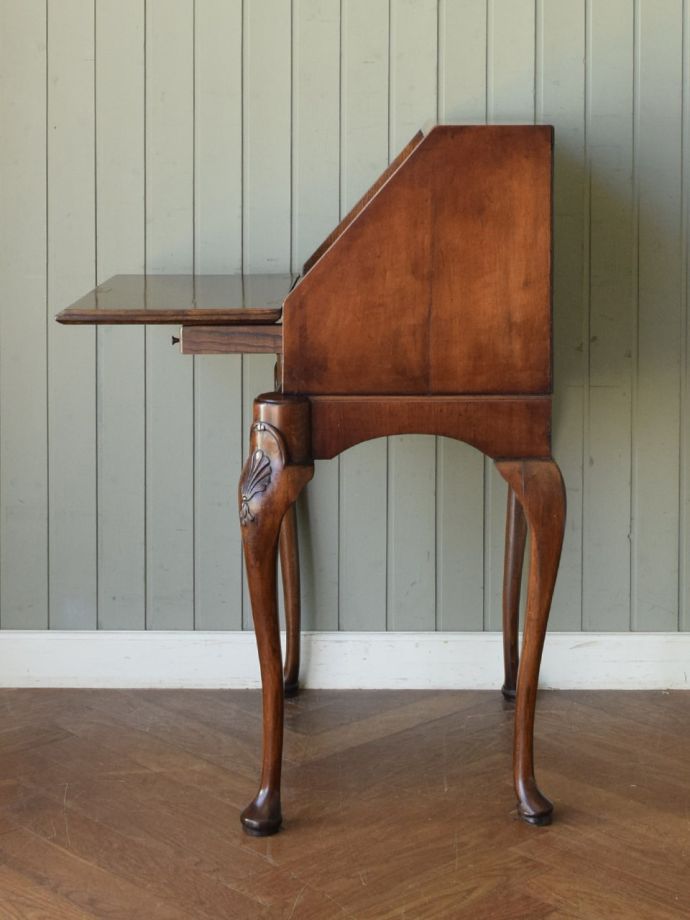 ビューローの側面