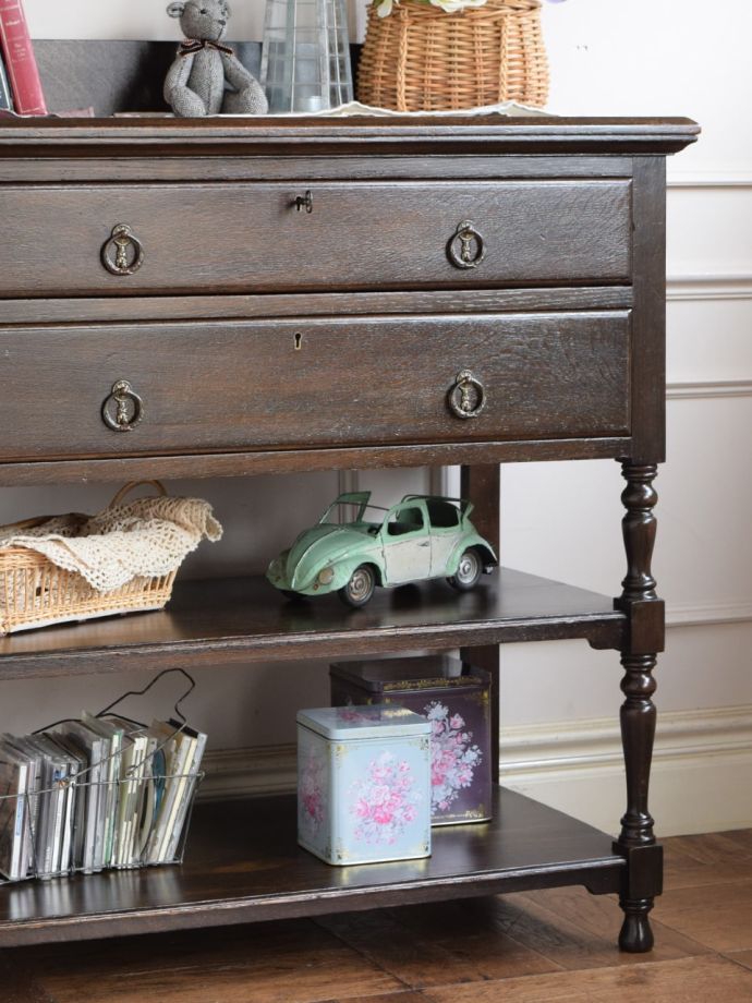 おしゃれなアンティークチェスト