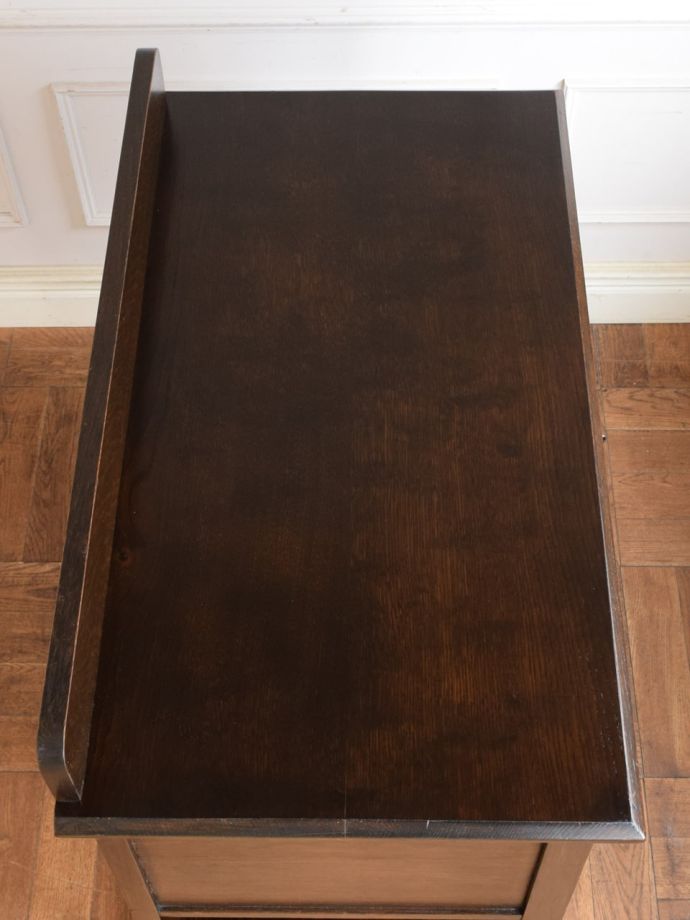 アンティークチェストの天板