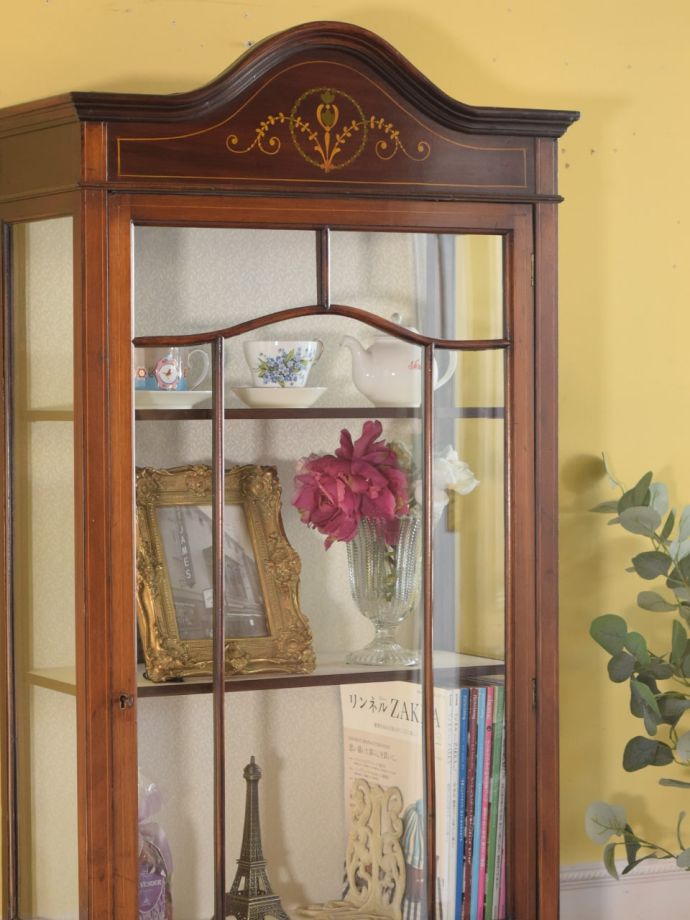 アンティークガラスの扉