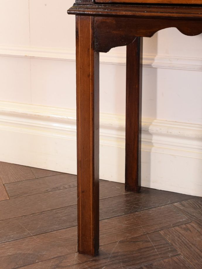 アンティーク家具の脚