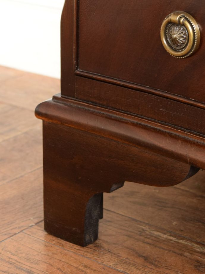 アンティーク家具の脚