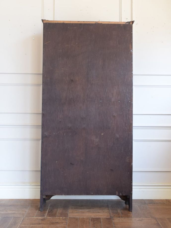 ビューローブックケースの後ろ姿