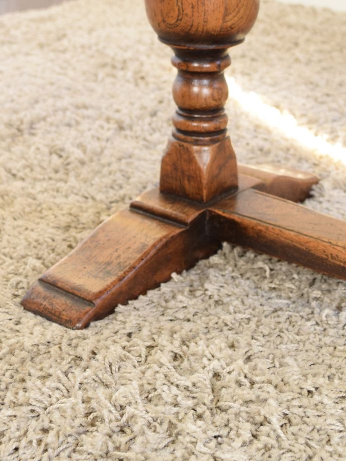 アンティーク家具の脚