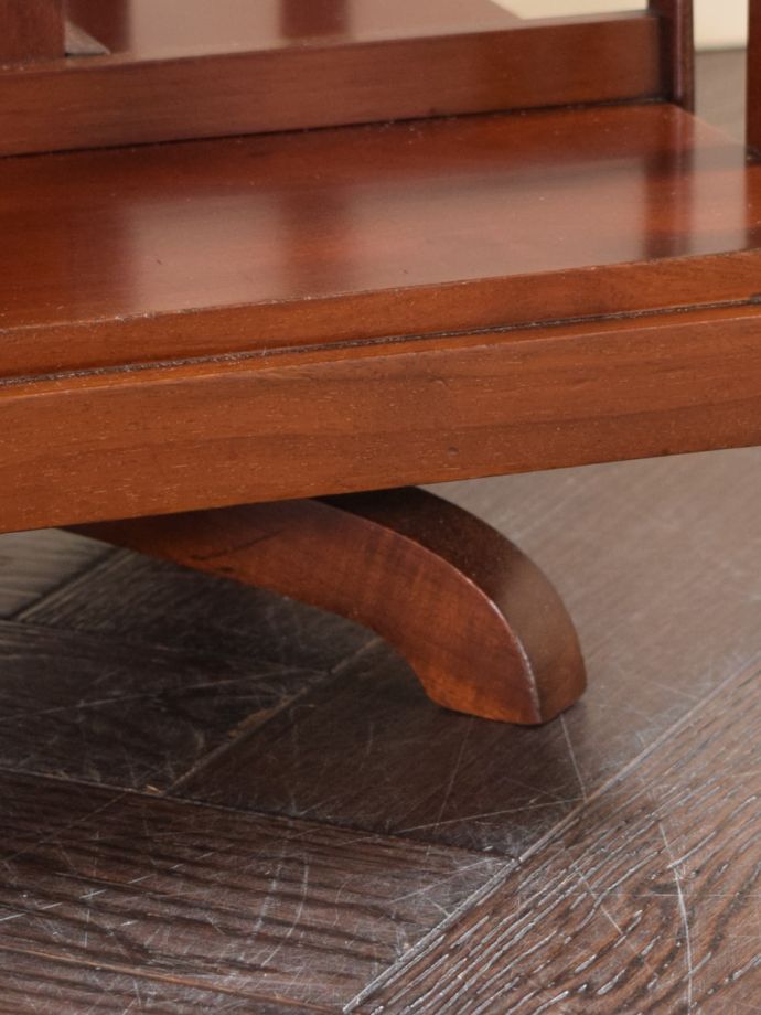 アンティーク家具の脚