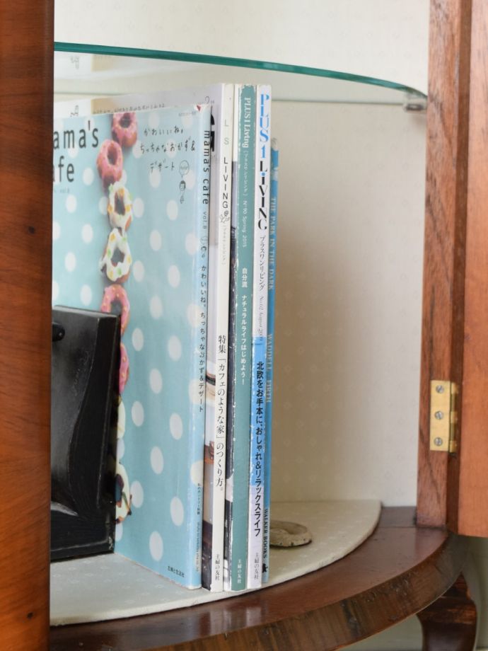 収納たっぷりのキャビネット