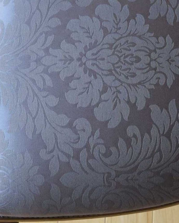 ダイニングチェア アンティーク チェア 英国輸入の美しい椅子、マホガニー材のアンティークサイドチェア(サロンチェア)。生地のセレクトにもこだわりました優雅なアンティークチェアの雰囲気をそのままに、一番似合う貼り座をじっくり選びました。(q-299-c)