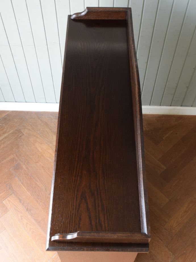 アンティーク家具の形