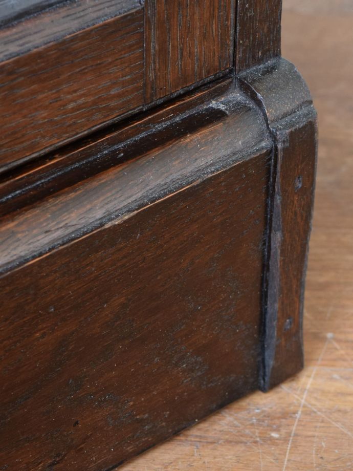 アンティーク家具の脚