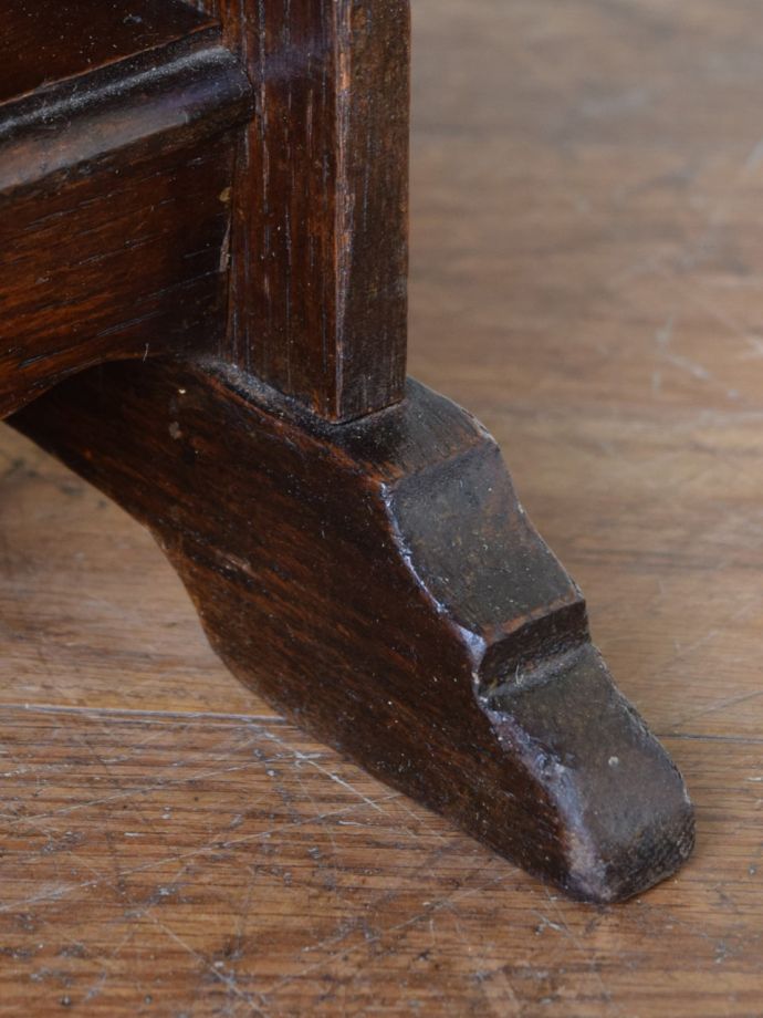 アンティーク家具の脚