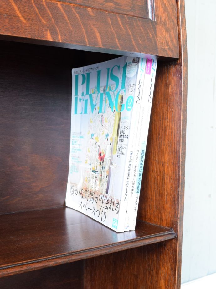 収納たっぷりのキャビネット