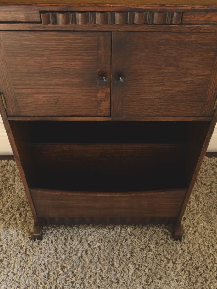 アンティークのおしゃれな本棚