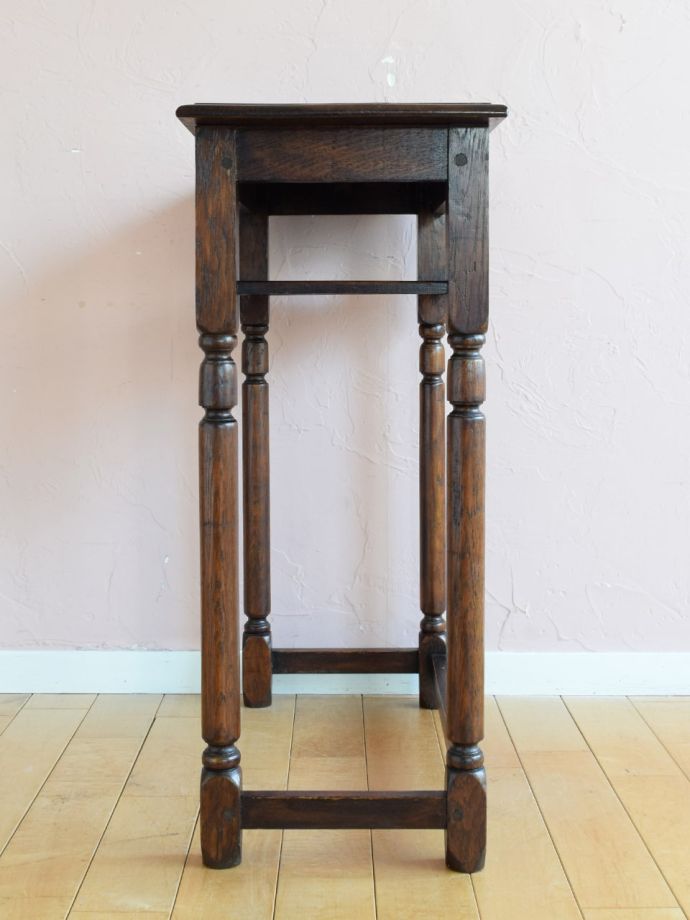 コンソールテーブルの側面