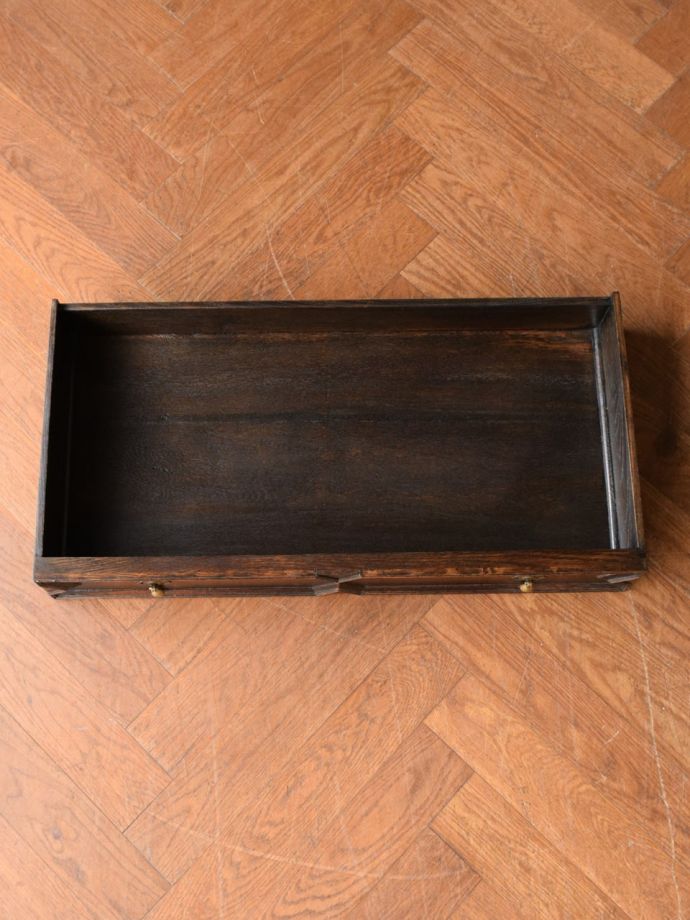 コンソールテーブルの引き出し