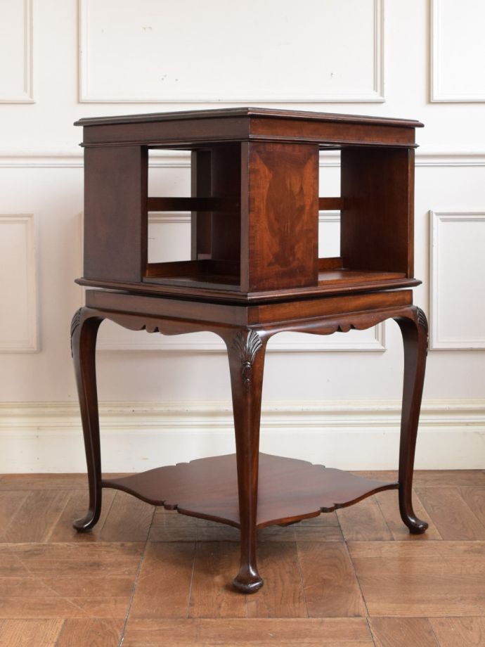 アンティーク本棚の側面