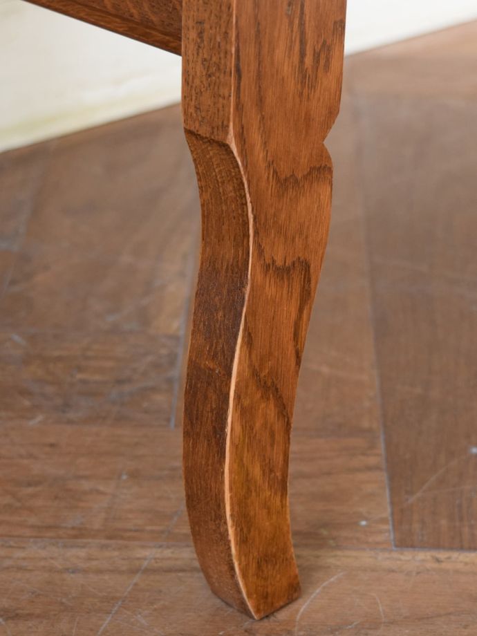 アンティークデスクの脚