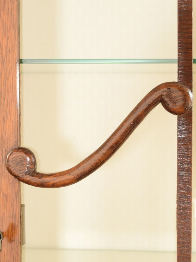 アンティークらしい装飾