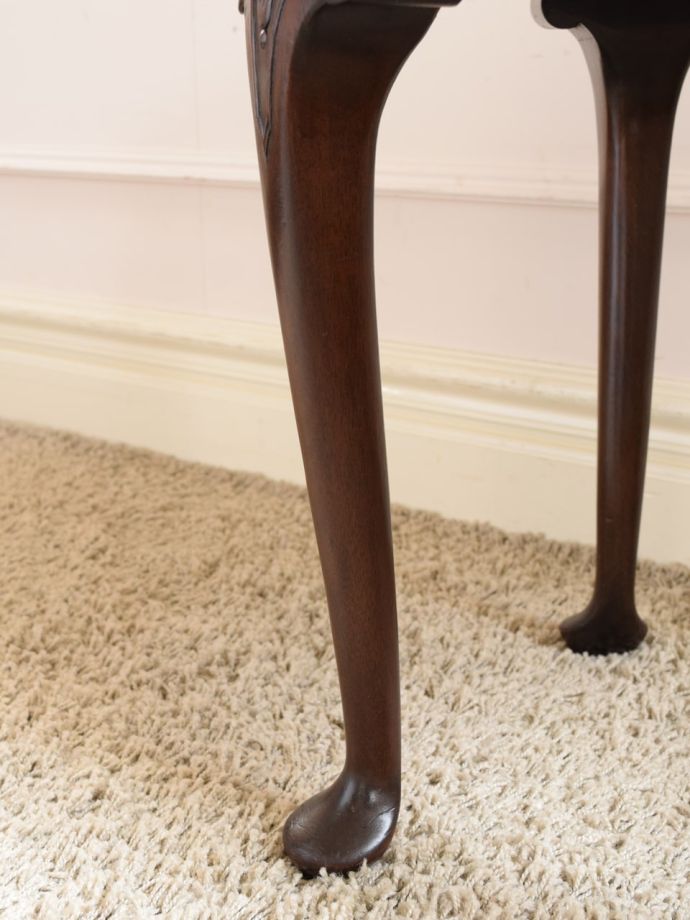 アンティーク家具の脚