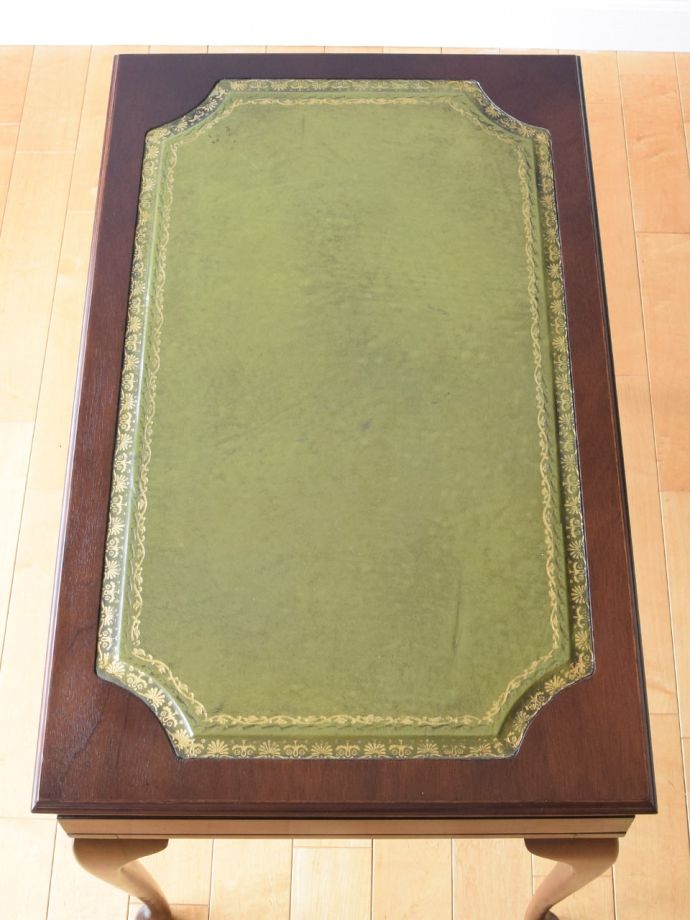 アンティークのテーブルの天板