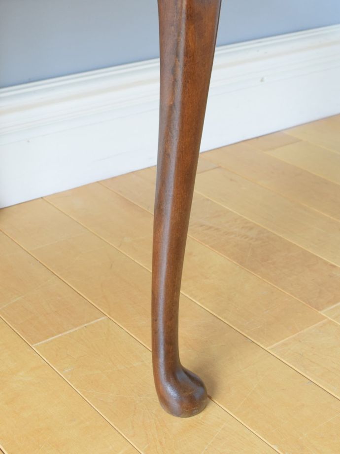 アンティーク家具の脚