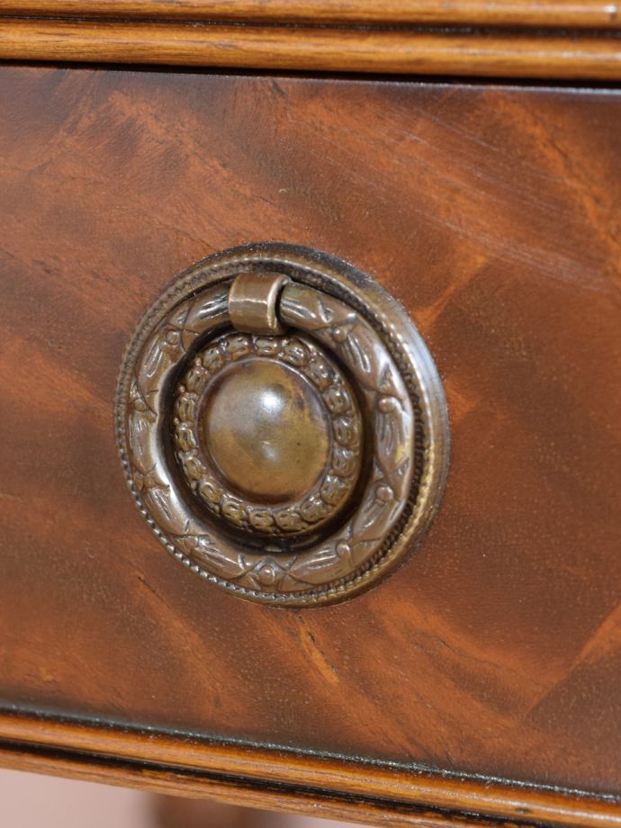 アンティーク家具の取っ手