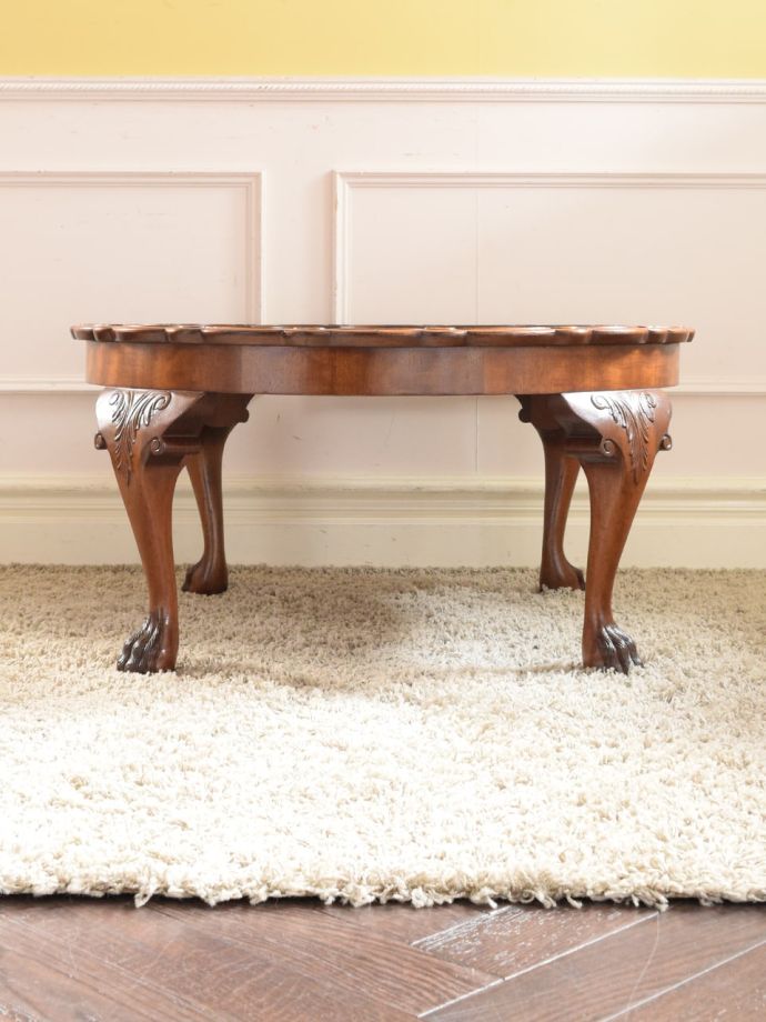 コーヒーテーブルの側面