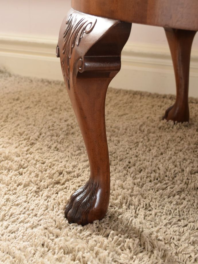 アンティーク家具の脚