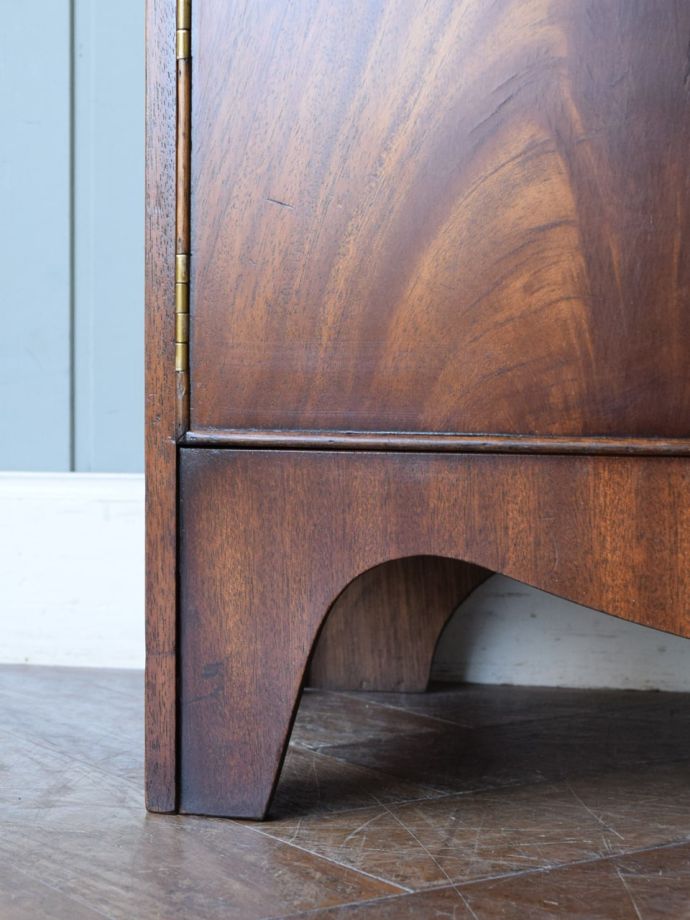 アンティーク家具の脚